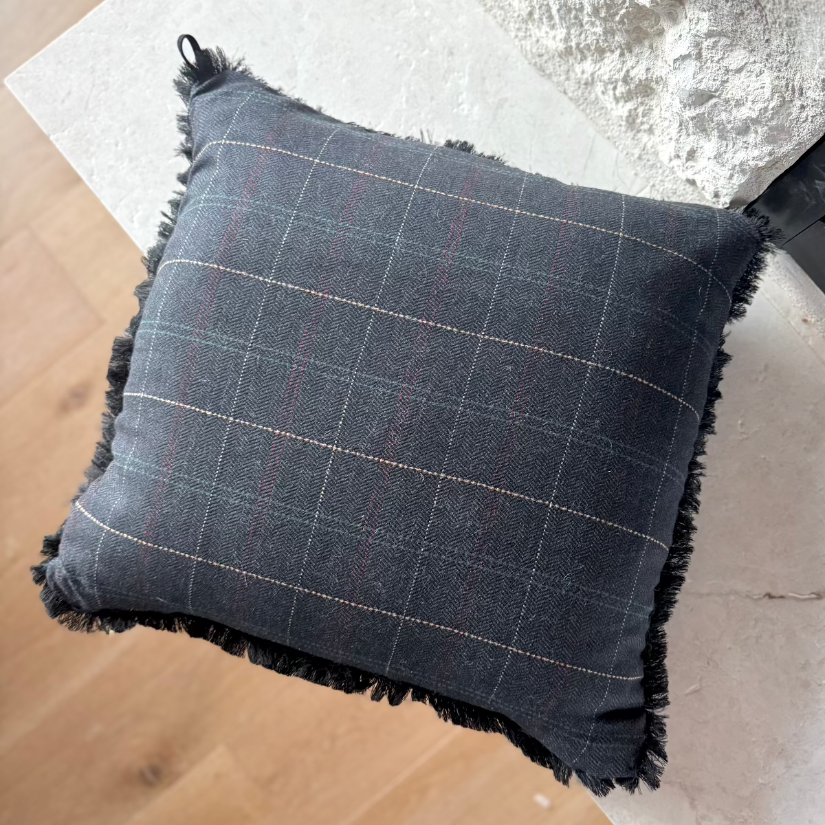 Black Fine Line Plaid | 20x20 Bothro (Discounted for tight zipper)
