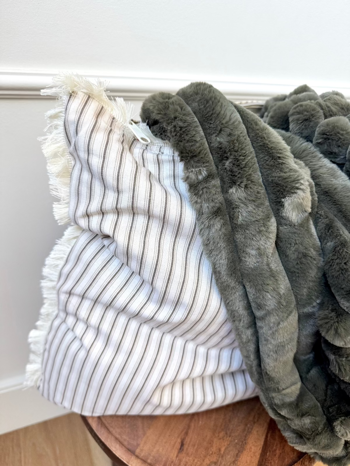*New!* Beige + Taupe Stripe w/ Fringe | 19x19 Bothro