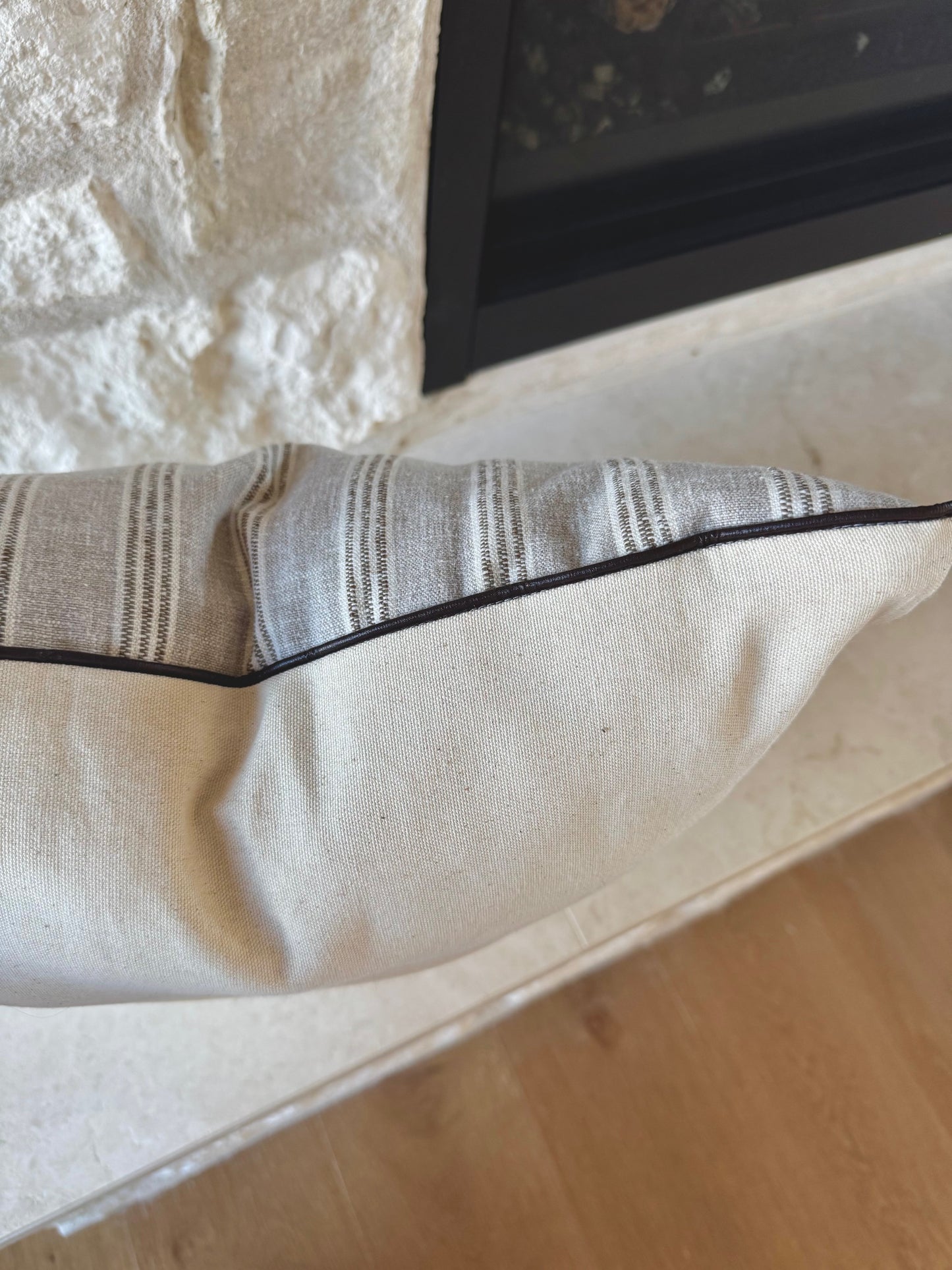 Gray + Brown Stripe | 19x19 Bothro