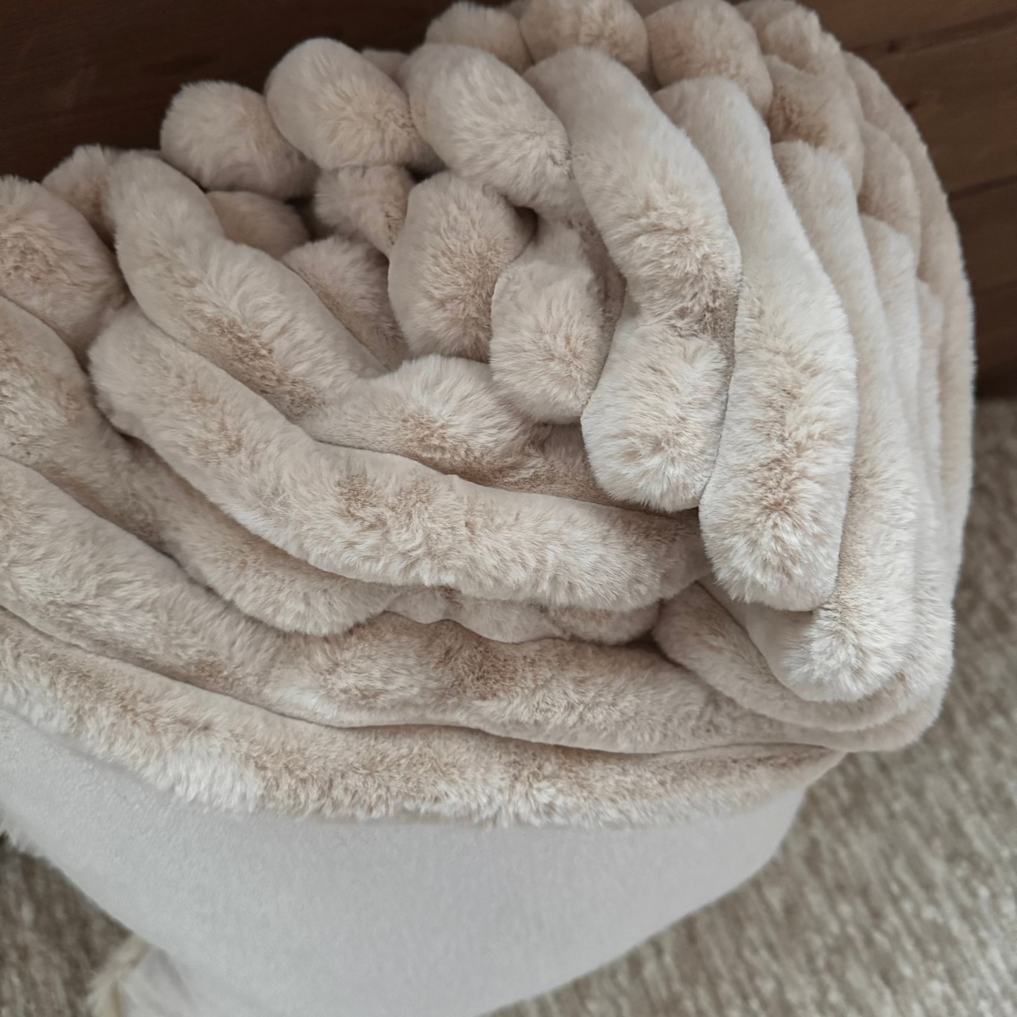 Cream Texture + Fringe | 19x19 Bothro